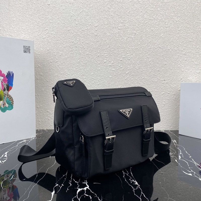 定番人気 プラダ 軽量ナイロンショルダーバックスーパーコピー puy71349通販