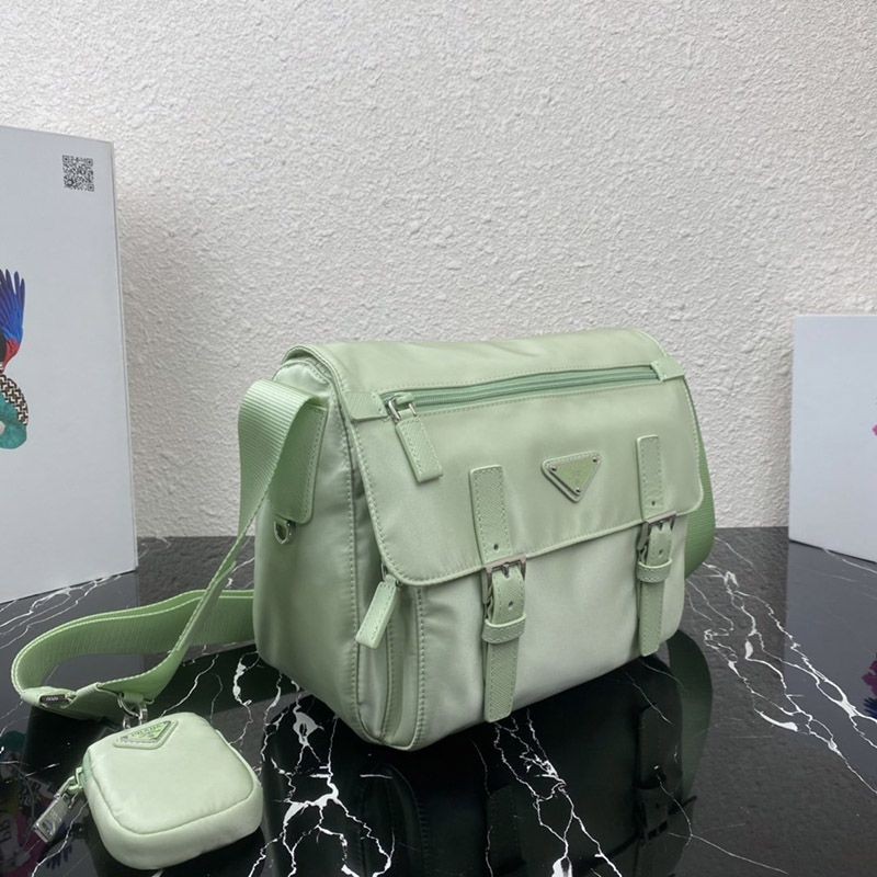 超話題!プラダ 軽量ナイロンショルダーバックスーパーコピー♪ puh65249通販