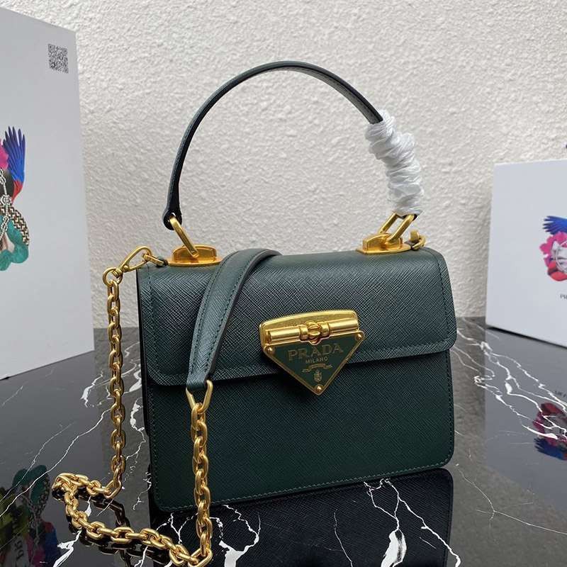 定番人気 プラダ 偽物最新ショルダーバッグ 1BN021 puw29132N級品