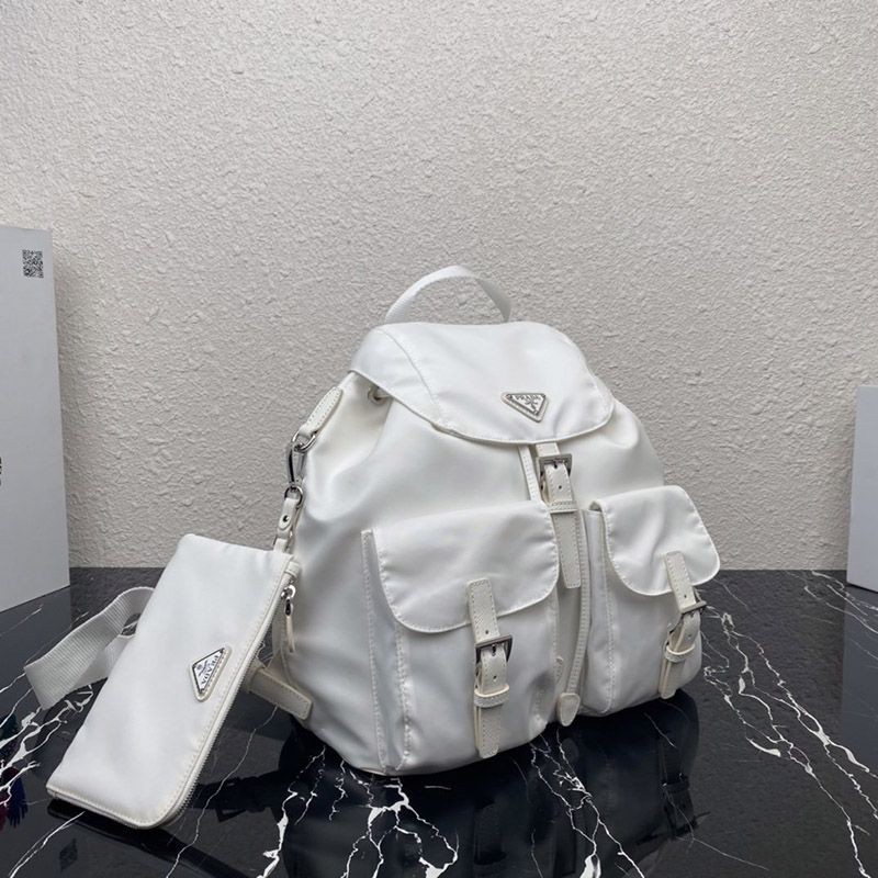 最高級プラダ リュック ヴェーラ ナイロン コピー pua72634通販