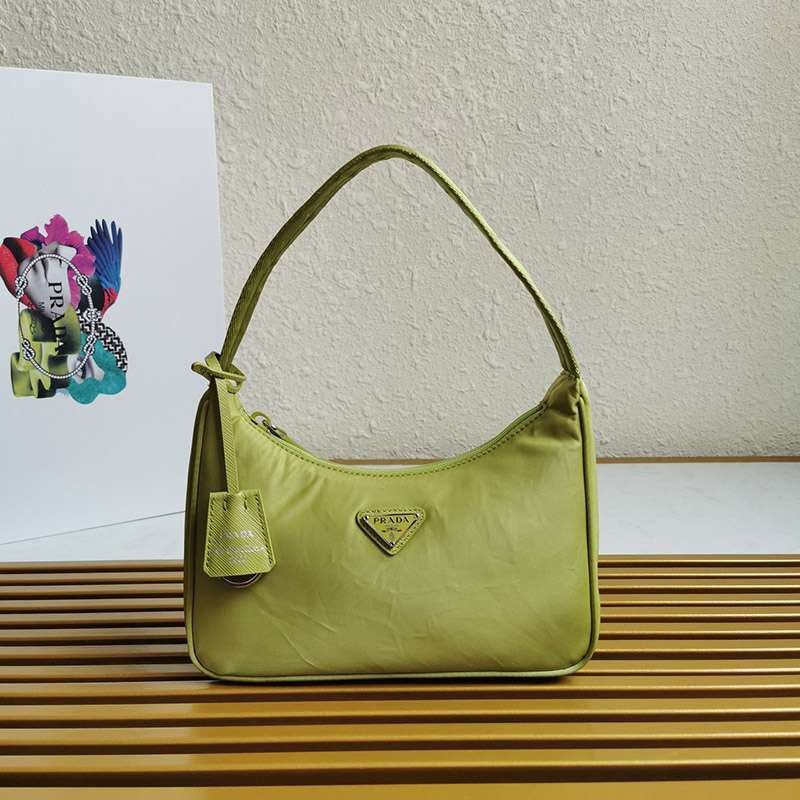 人気♡プラダ ナイロン スーパーコピー ショルダーバック pur14239代引きを販売