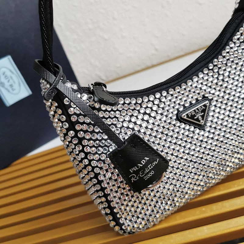 《大人気》プラダ【入手困難】Hobo ミニ ショルダーバッグ 偽物 1NE515N級品