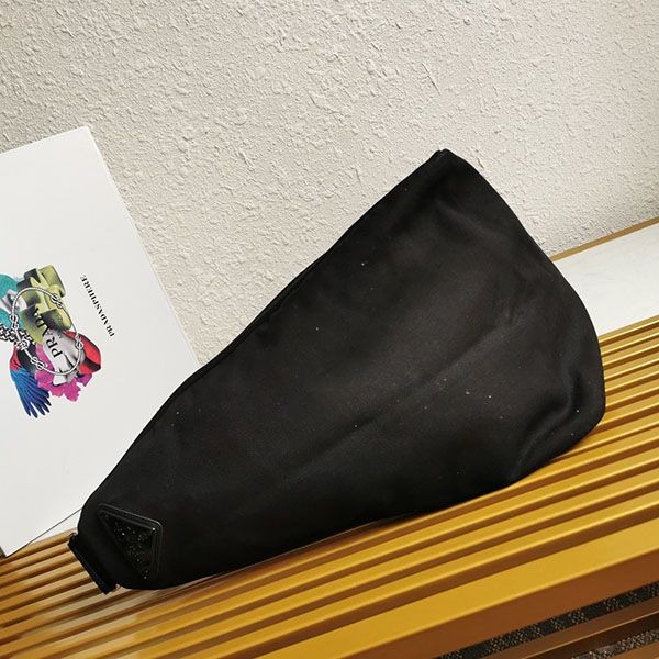 希少色 プラダ トライアングル キャンバスバッグ スーパーコピー 2VY007高い品質