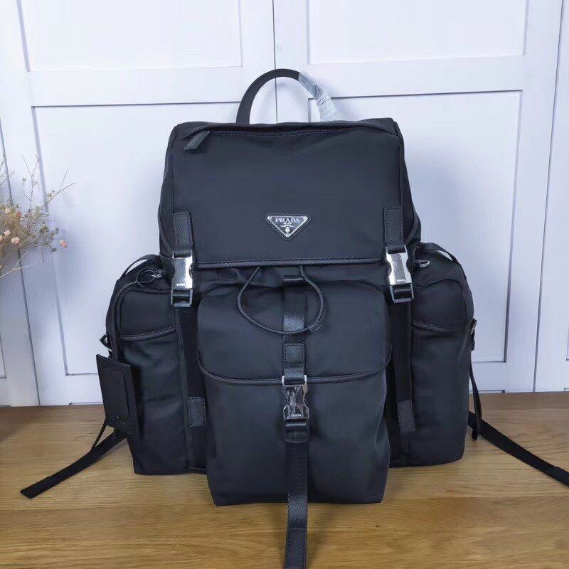 人気プラダ新作【ナイロンサフィアーノバックパックスーパーコピー】 2VZ074通販