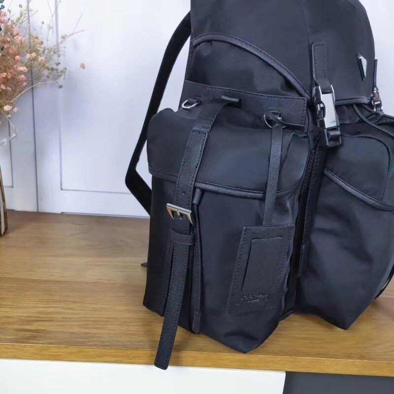 人気プラダ新作【ナイロンサフィアーノバックパックスーパーコピー】 2VZ074人気