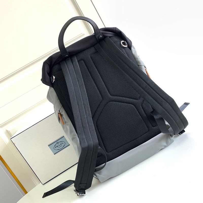 世界中で大人気♪プラダ バッグパック リュック コピー 2VZ135T激安送料無料