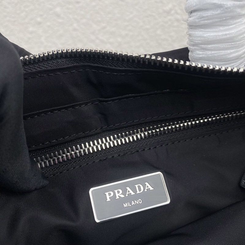 大人気【プラダ】コピー システム ナッパレザー パッチワーク トートバッグ pua07990品質保証