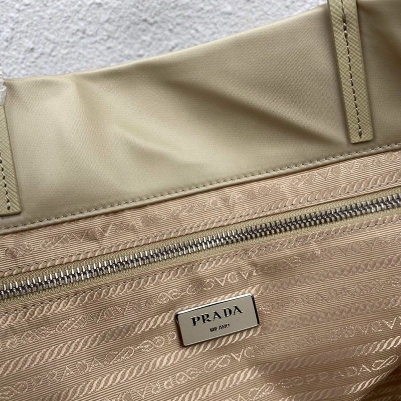 一目惚れ♪限定希少【プラダ】Re Nylon サフィアーノレザー トートバッグ pud94246N級品