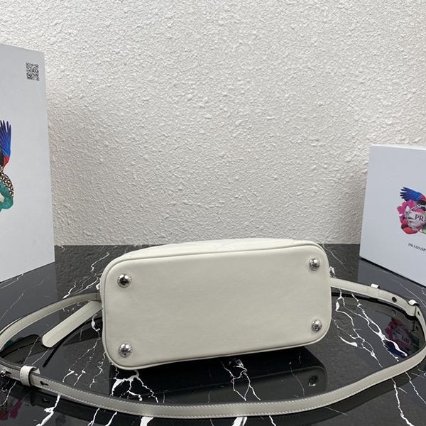 ☆超人気☆プラダ ロゴ ハンドバッグ ショルダーバッグ コピー puf30026高い品質