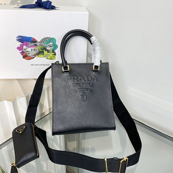 ☆超人気☆お洒落に♪プラダ レザー ショルダーバック スーパーコピーN級品 puf94585高い品質