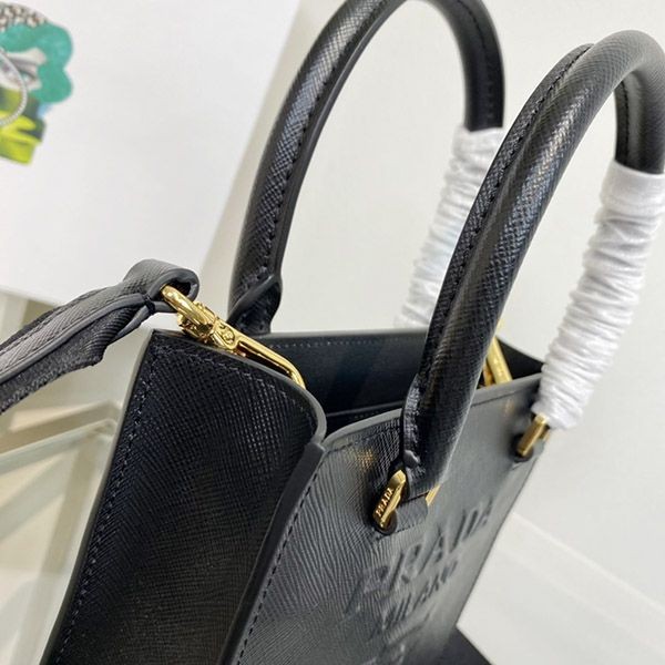 ☆超人気☆お洒落に♪プラダ レザー ショルダーバック スーパーコピーN級品 puf94585最高級