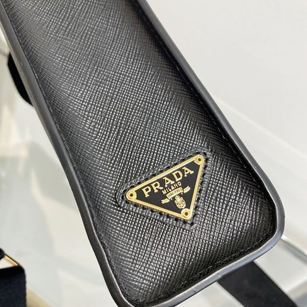 ☆超人気☆お洒落に♪プラダ レザー ショルダーバック スーパーコピーN級品 puf94585代引きを販売
