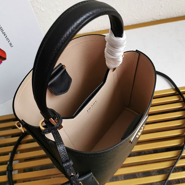 超話題!プラダ パニエ サフィアーノレザー バッグ ハンドバッグ コピー 5色 1BA212 puh21745