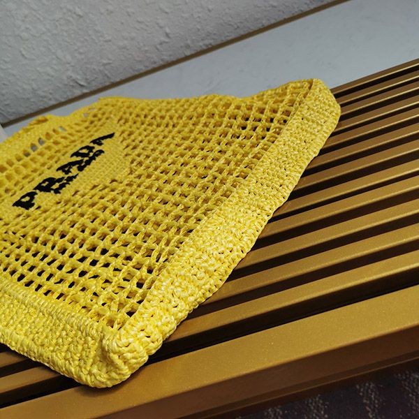 一目惚れ♪プラダ ラフィア トートバッグ コピー pui38272N級品