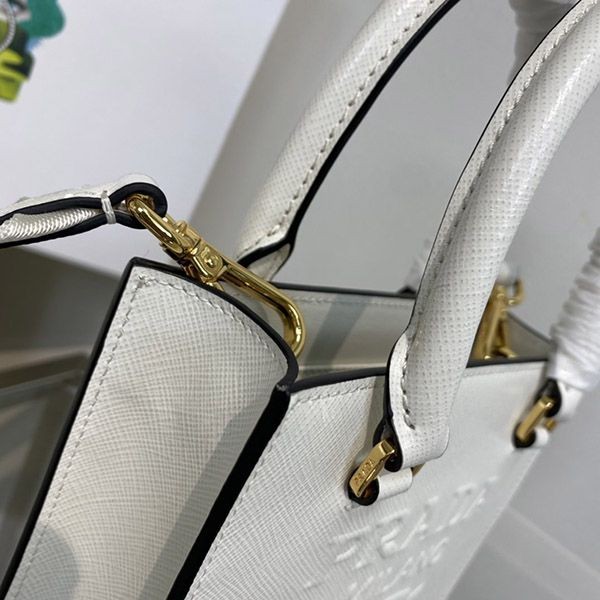 【人気商品】プラダ レザー ショルダーバック コピー puk81879最高級