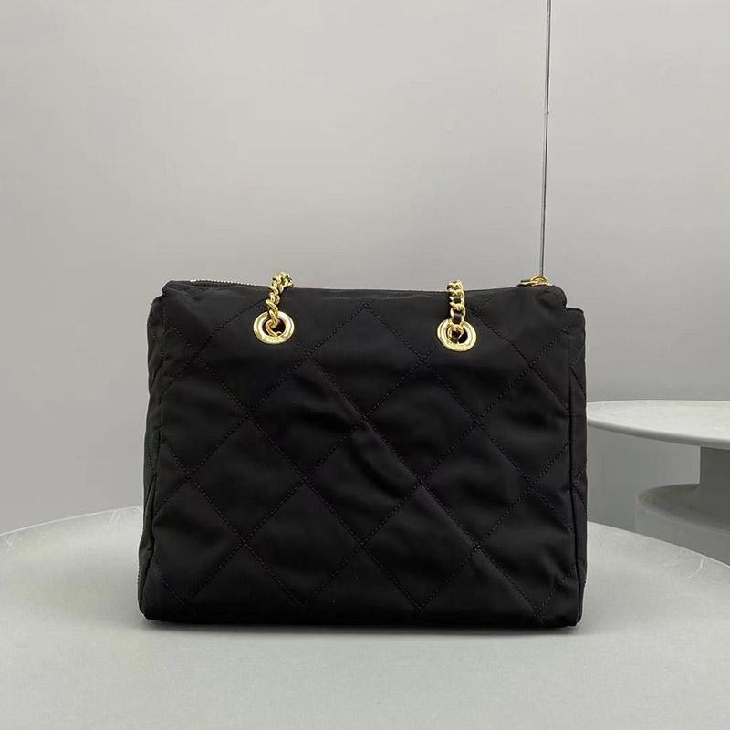 21-22AW 定番人気 プラダ ナイロン ショルダーバック コピー puk95842高い品質