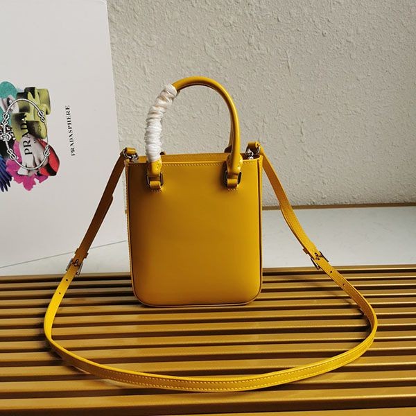 日本未入荷【プラダ】スモール ブラッシュドレザー 偽物トートバッグ pul09666高い品質