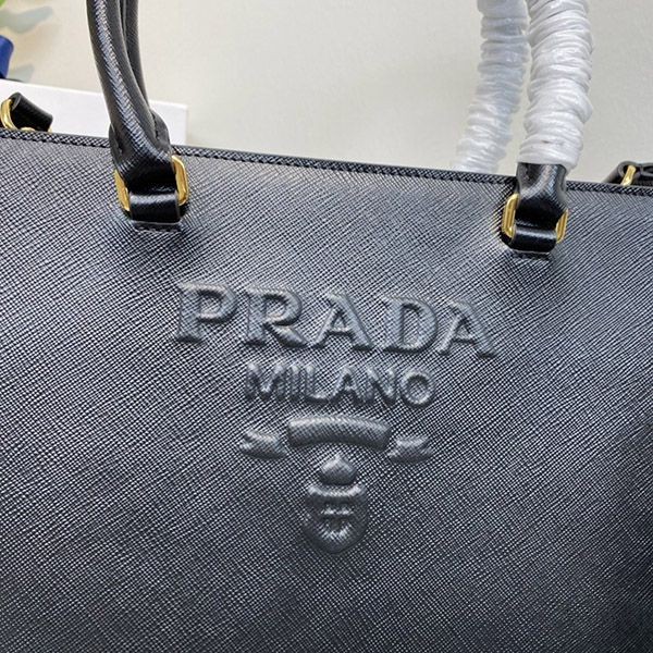 世界中で大人気♪プラダ サフィアーノレザー ハンドバッグ コピー pun93894代引きを販売