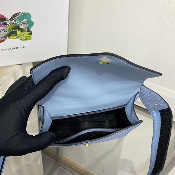 超話題!プラダ モノクローム サフィアーノ レザー バッグ コピー puo64777100%安全に到着