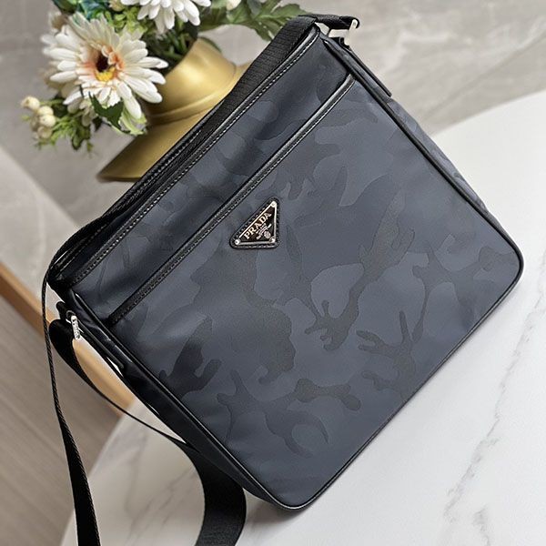 プラダ メッセンジャーバッグ スーパーコピー puq37713N級品