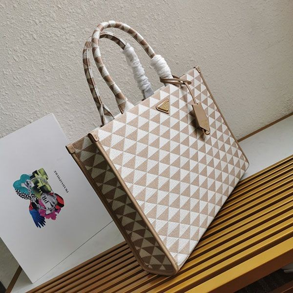 激安価格！プラダ シンボル ファブリック コピー スモールバッグ pus03754100%安全に到着