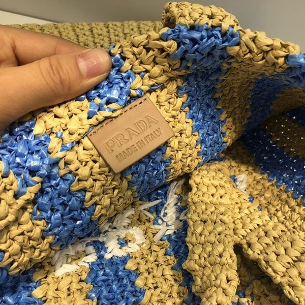 入手困難 プラダ ラフィアトート スーパーコピー スモールサイズ pus40856最高級