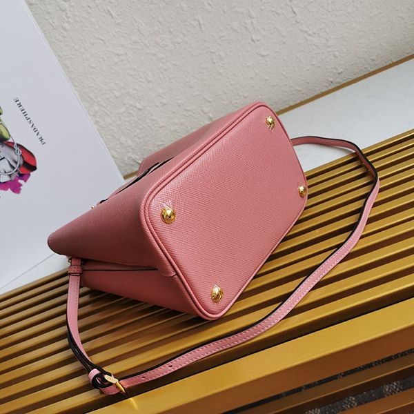 可愛いプラダ コピー パニエ サフィアーノレザー バッグ ハンドバッグ 5色 1BA212 puu32582