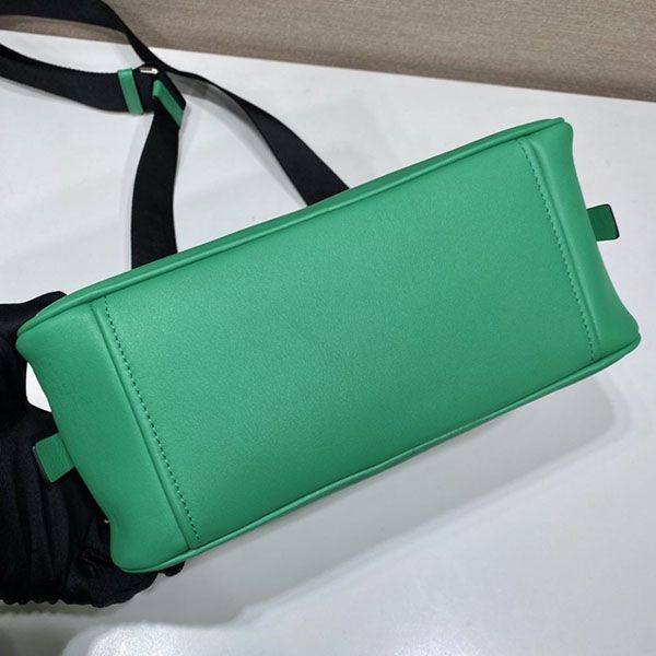 世界中で大人気♪プラダ レディース スーパーコピートップハンドルバッグ puu37808N級品