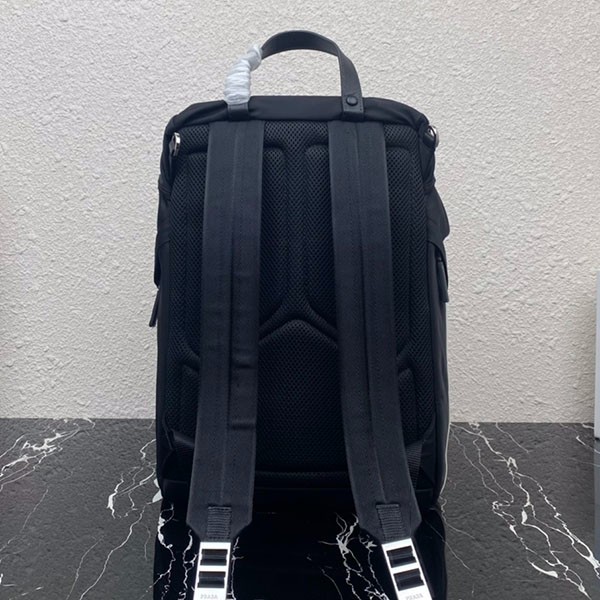 《大人気》プラダ アディダス コピー Re-Nylon バックパック puu71574通販