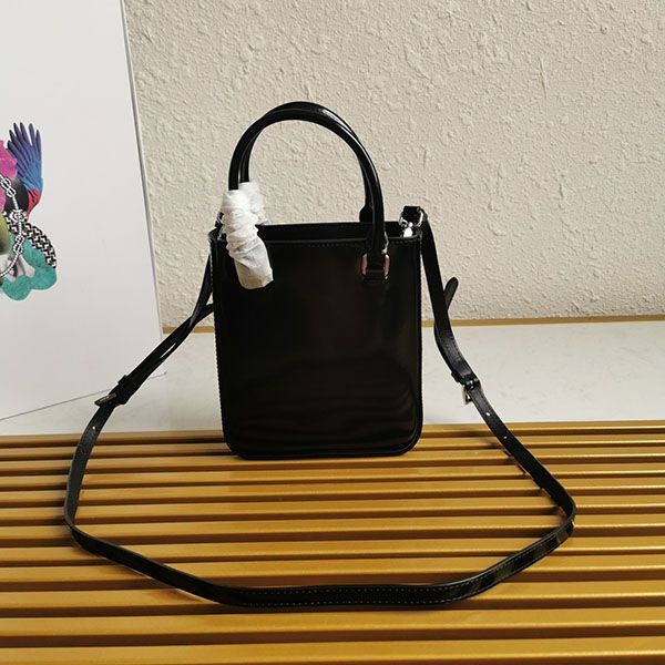 21-22AW【プラダ】スモール ブラッシュドレザー コピー トートバッグ puv49051人気