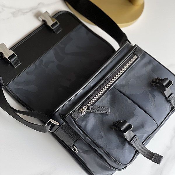 超話題!プラダ ショルダーバッグ コピー 2VD769 puy58346N級品