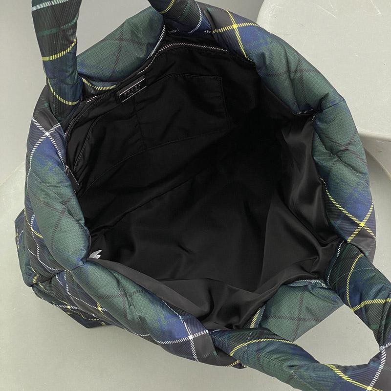 稀少【プラダ】パデッド Re Nylon コピートートバッグ リナイロン puy63958最高級