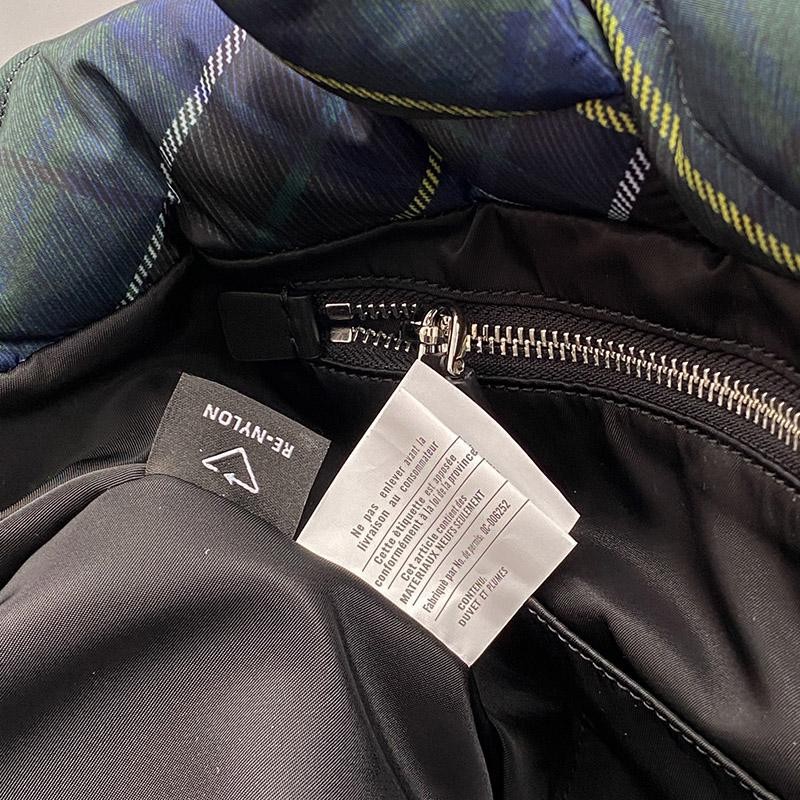 稀少【プラダ】パデッド Re Nylon コピートートバッグ リナイロン puy63958代引きを販売