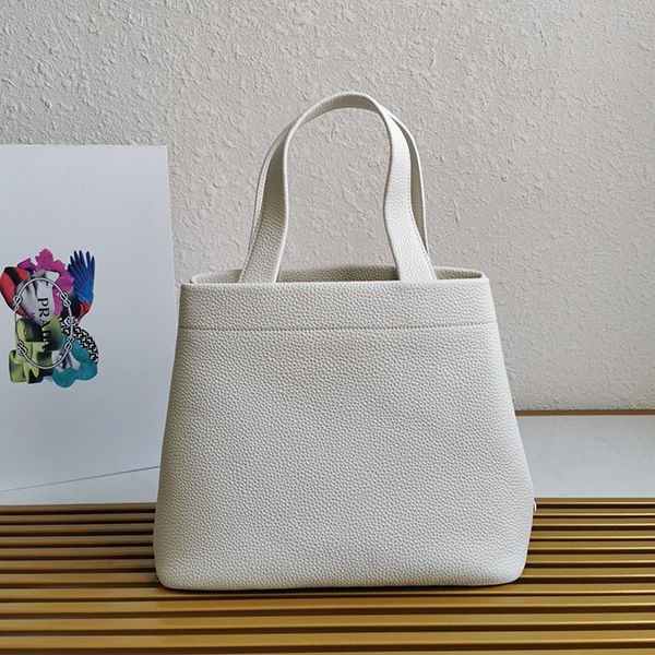 ☆超人気☆プラダ ミディアム レザー ロゴ トートバッグ 偽物 1BG384 puy99282高い品質