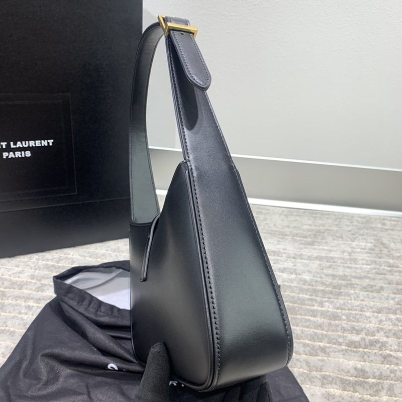 セール新作サンローラン Le5a7 コピー パテントレザーショルダーバッグ 6572282R20W1000高い品質