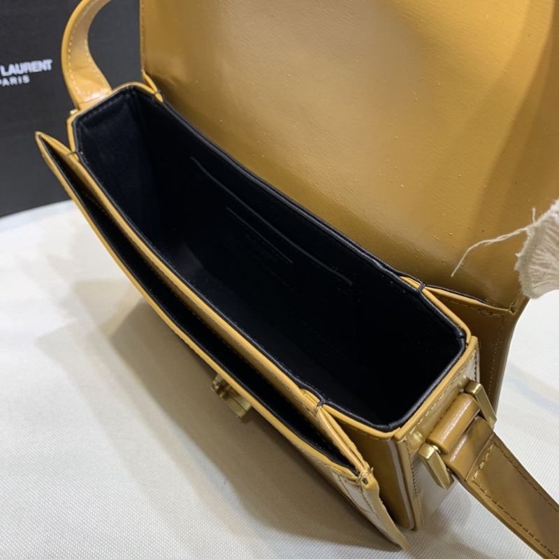22AW新作サンローラン ショルダーバッグ ボックスレザー サッチェルバッグ 偽物 Saa22254代引きを販売