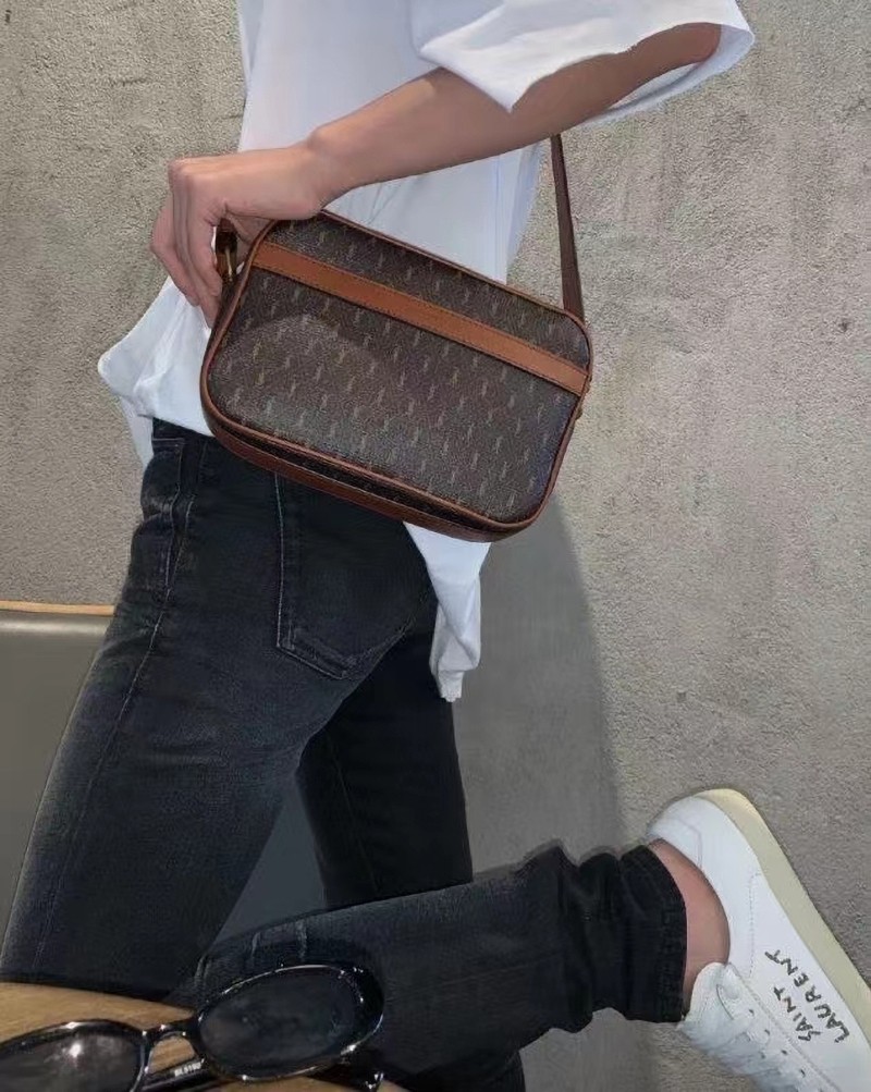 大人気！サンローラン ショルダーバッグ コピー☆ルー キルティングレザー カメラバッグ Sac85306高い品質