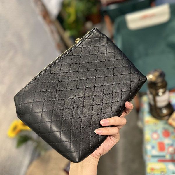 サンローラン* YSL 偽物 ステッチ チャーム付 コスメポーチ Sah88354激安送料無料