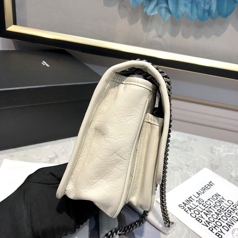 可愛いサンローラン スーパーコピー ショルダーバッグ ニキ ベイビー クリンクルヴィンテージレザー Saj00394最高級