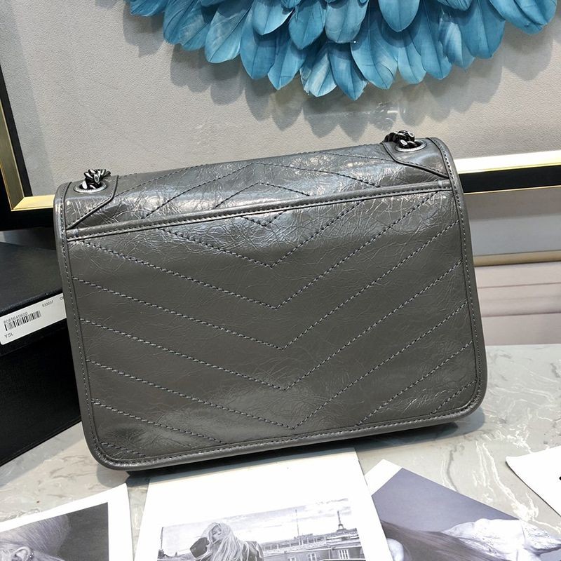 セール新作サンローラン ショルダーバッグ コピー ニキ ミディアム ヴィンテージレザー 2way Saj26750通販
