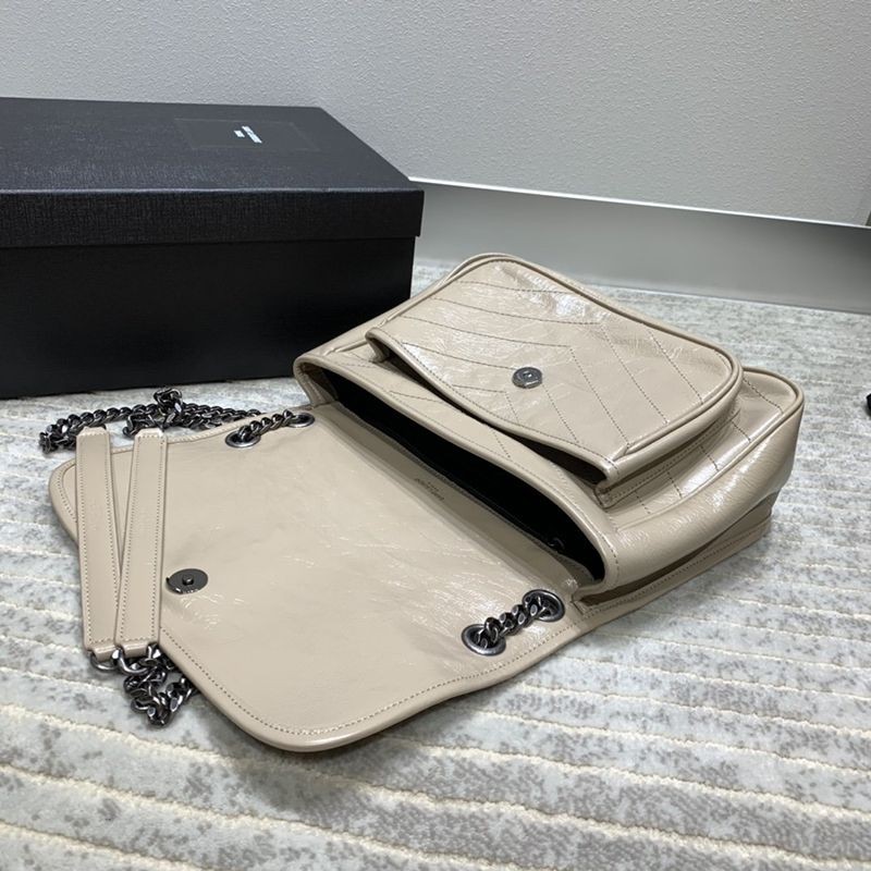 22AW新作サンローラン ショルダーバッグ コピー ニキ ミディアム クリンクルヴィンテージレザー Sal38015高い品質