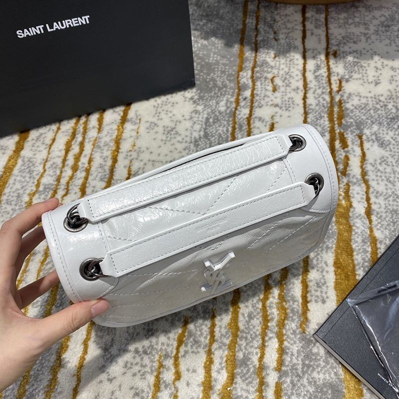 世界中で大人気♪サンローラン ニキ ベイビー コピー クリンクルヴィンテージレザー Sao98437高い品質