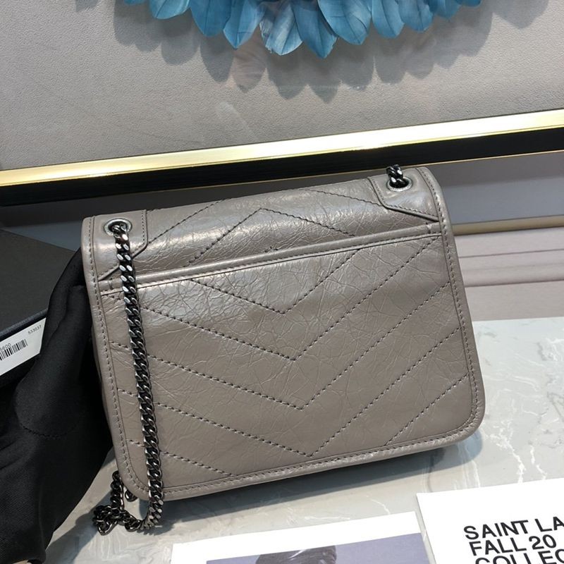 最安値挑戦 サンローラン ニキ ベイビー クリンクルヴィンテージレザー コピー Saq76621通販