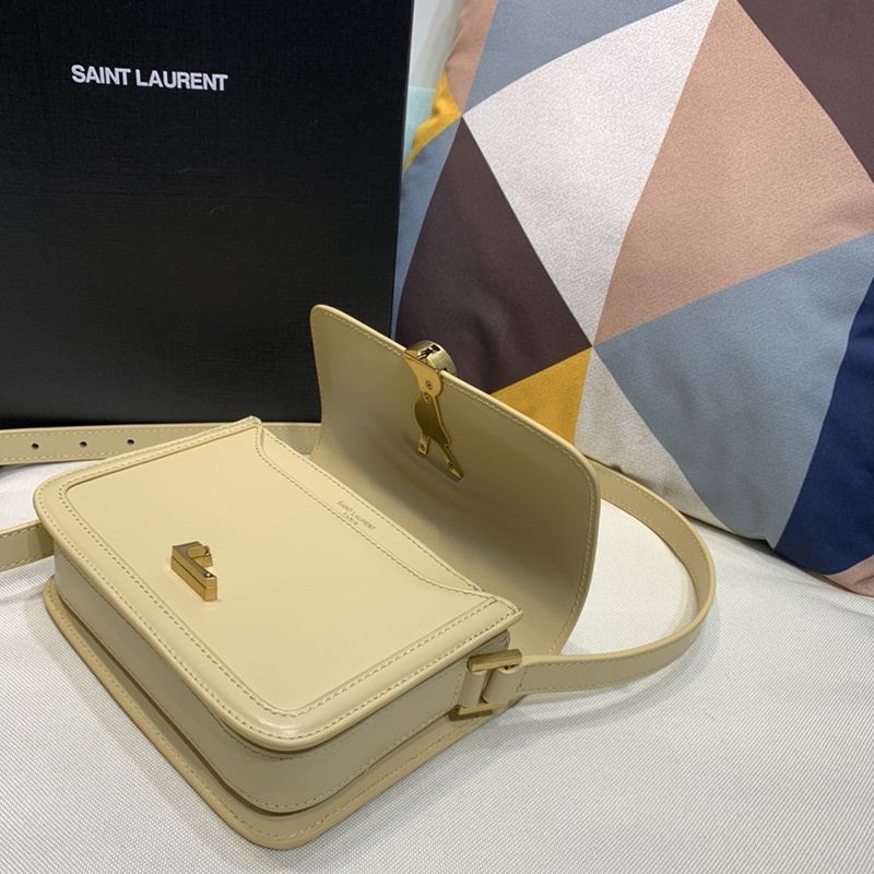 超希少！サンローラン ショルダーバッグ ボックスレザー サッチェルバッグ 偽物 Sau61821代引きを販売