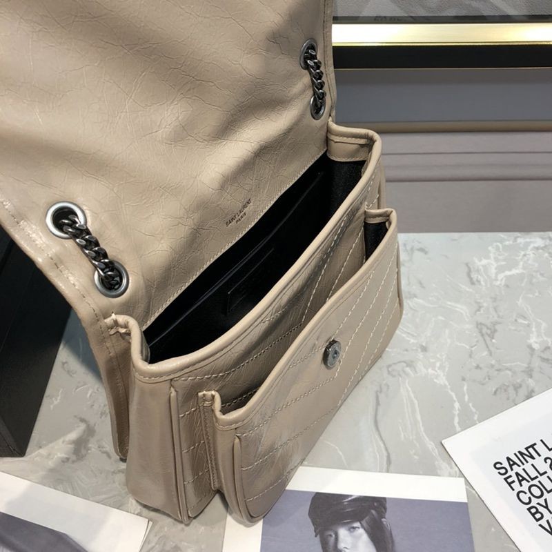 【日本未発売】サンローラン ショルダーバッグ コピー ニキ ベイビー クリンクルヴィンテージレザー Sav69448激安送料無料
