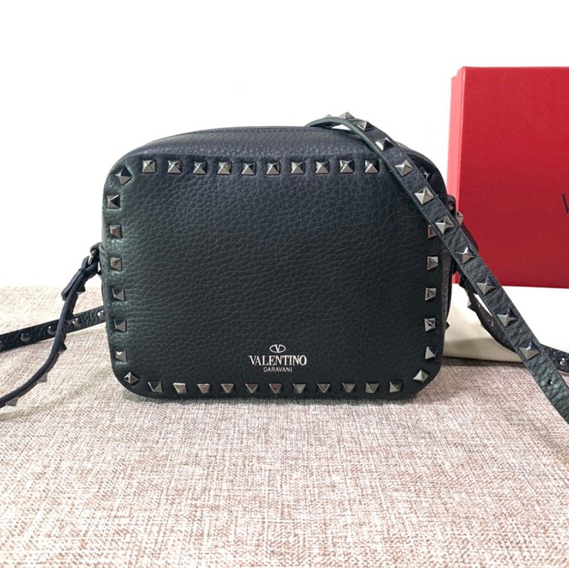 定番ヴァレンティノ ショルダーバッグ 偽物 ハンドバッグ★ロックスタッズ Vuf33430