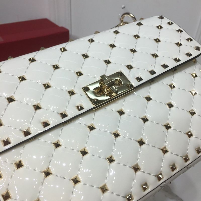 可愛い【ヴァレンティノ ショルダーバッグ 偽物】人気★ロックスタッズ スパイク スモール バッグ Vug43872高い品質
