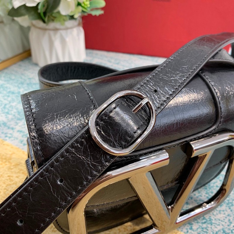 稀少ヴァレンティノ ショルダーバッグ 偽物 Vロゴ SUPERVEE レザー クロスボディバッグ Vug54666品質保証