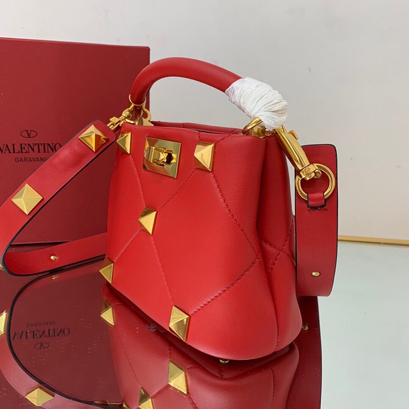 《大人気》ヴァレンティノ ハンドバッグ コピー ROMAN STUD QUILTED Vuj81781高い品質