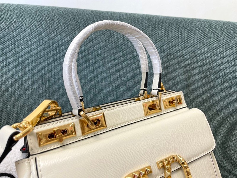 【日本未発売】【ヴァレンティノ ハンドバッグ 偽物】ROCKSTUD ALCOVE Vul31375高い品質